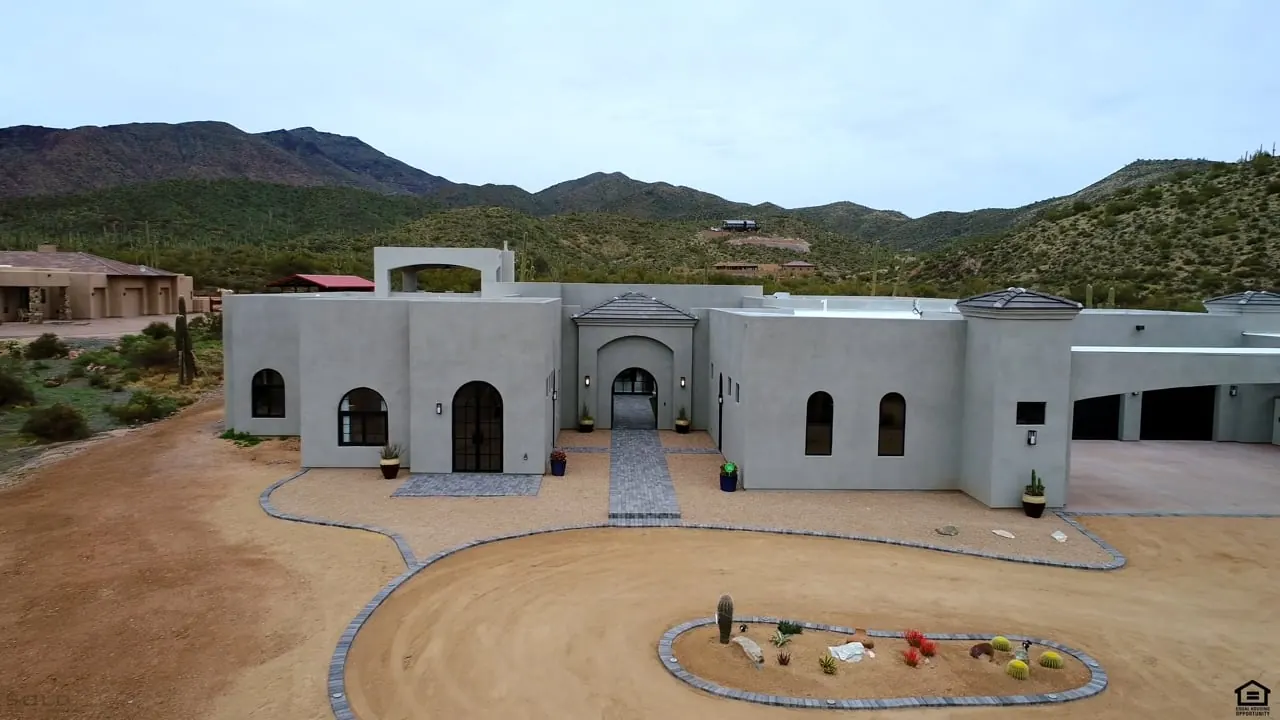 41795 N Fleming Springs Rd Cave Creek, AZ 85331